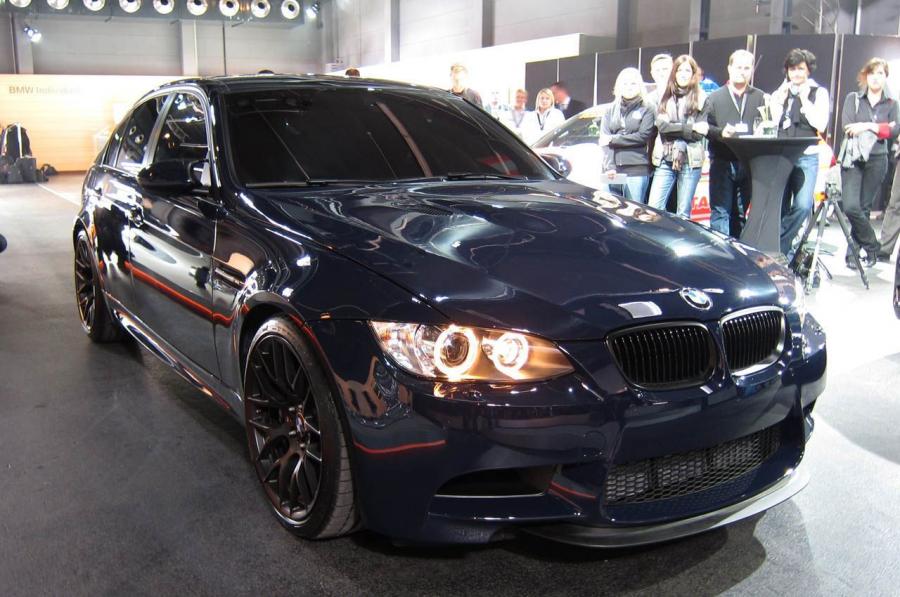  BMW M3 Sedan Lightweight 2011 года  (фото 5 из 10)